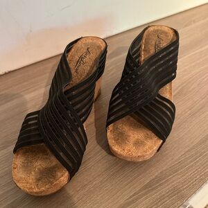 Lucky Brand LK Miller2 black cork wedges